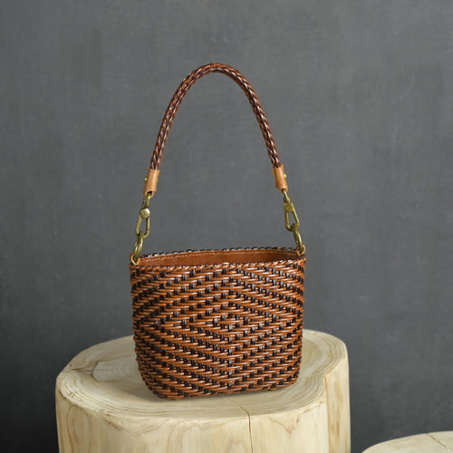 Women's Compact Cowhide Crossbody Bag — Roomy Crossbody for the Daily Commute