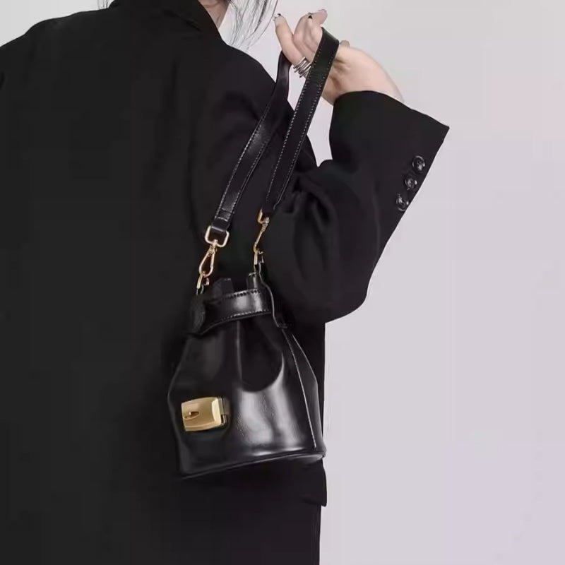 Bucket Bag II