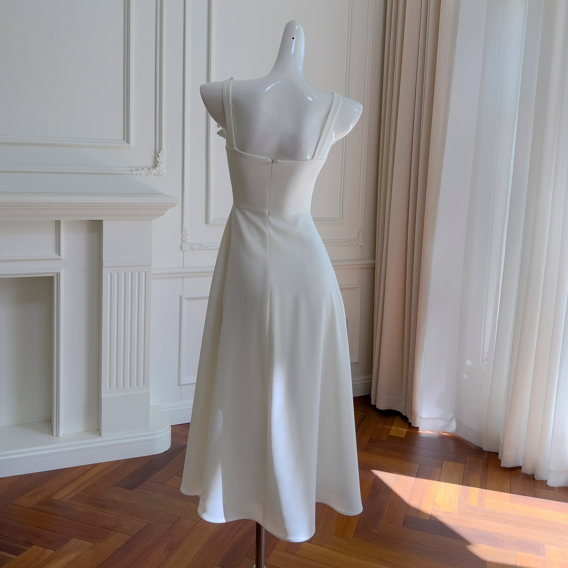 White Three-Dimensional Dress
