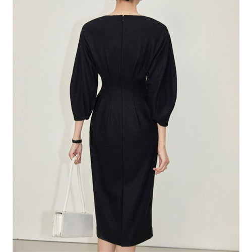 Women's Black V-Neck Dress — Sleek Going-Out Dress for Date Night